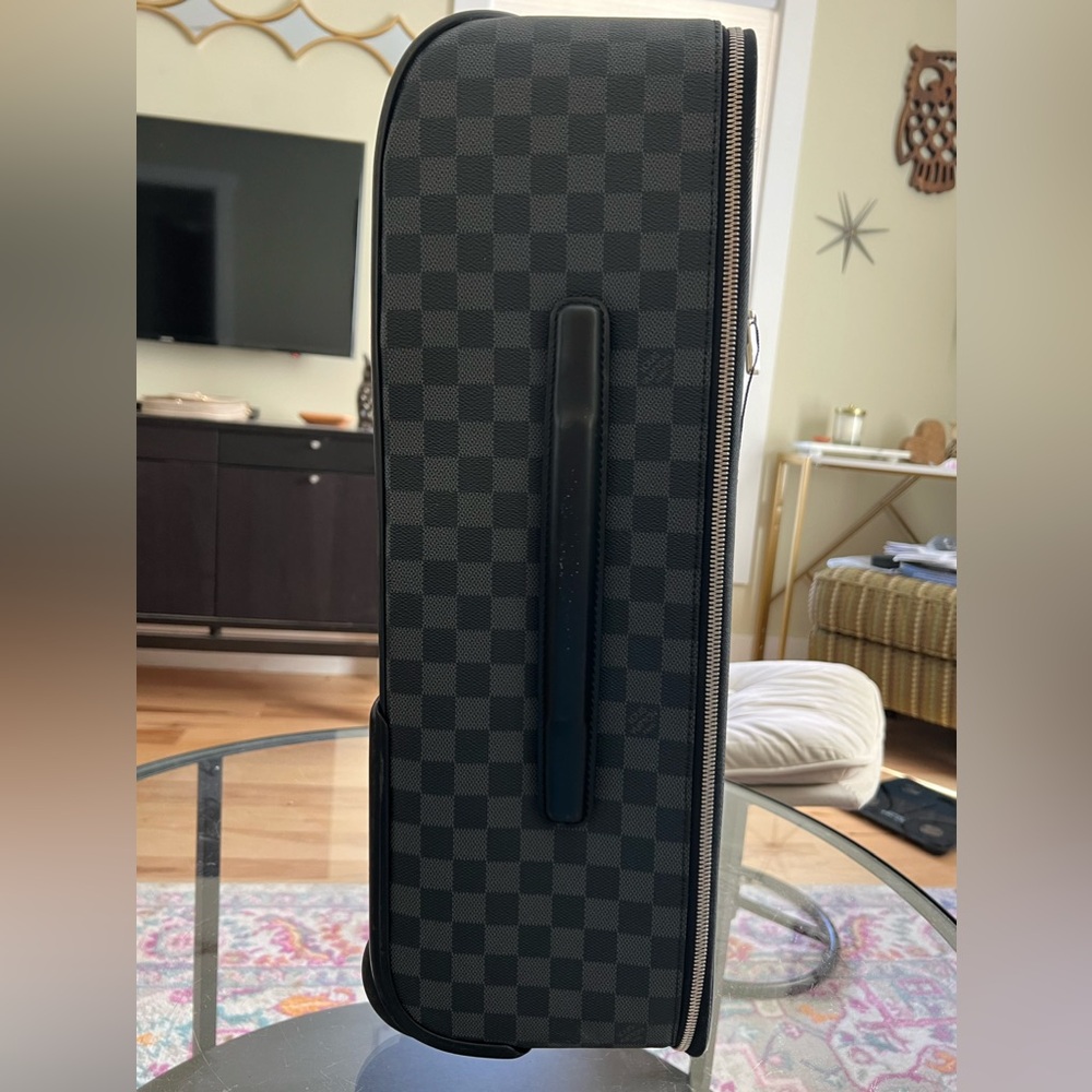 Louis Vuitton Black and Gray Checkered Travel Bag - Picture 4 of 14